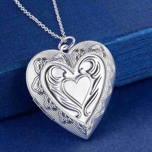 Heart Photo Frame Pendant Necklace NEW
